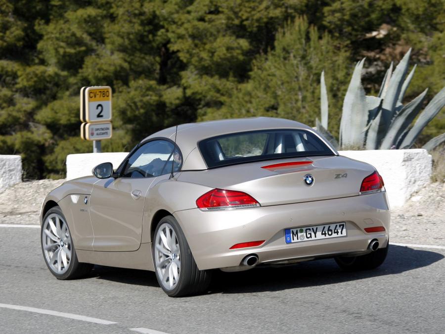  BMW Z4 sDrive 3.5i Roadster 2009 года  (фото 4 из 30)